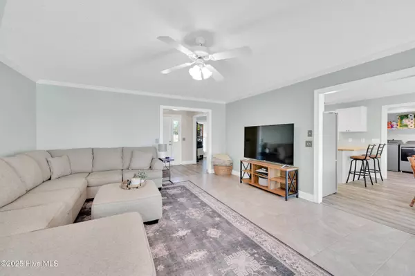 520 Huff DR, Winterville, NC 28590