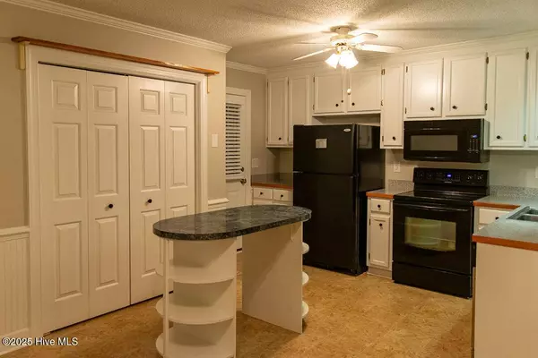 5300 Evansdale RD, Wilson, NC 27893