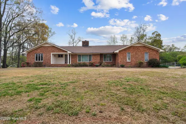 4318 Country Club DR N, Wilson, NC 27896