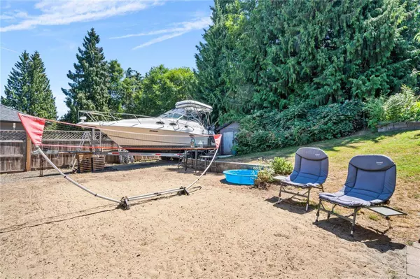 1526 Sunrise Dr, Parksville, BC V9P 1X7