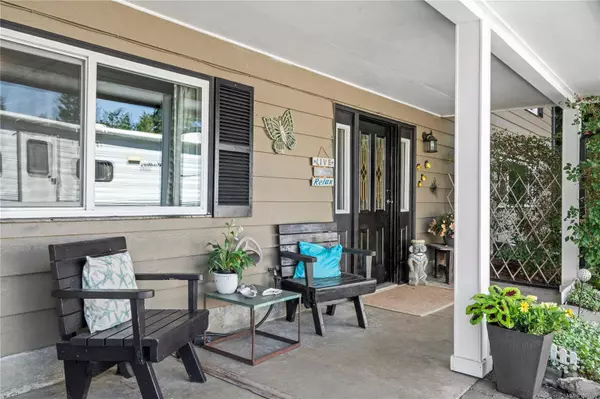 1526 Sunrise Dr, Parksville, BC V9P 1X7