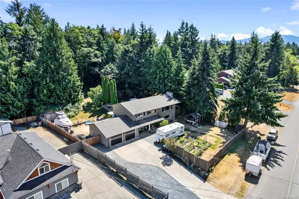 1526 Sunrise Dr, Parksville, BC V9P 1X7