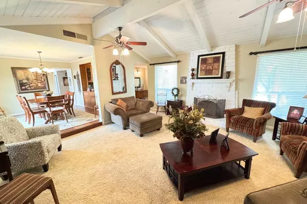 5740 N West AVE #107, Fresno, CA 93711