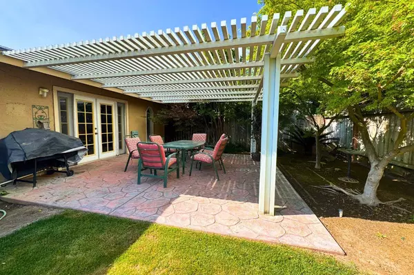 5740 N West AVE #107, Fresno, CA 93711