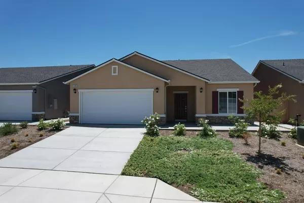 1205 E Orange ST, Avenal, CA 93204