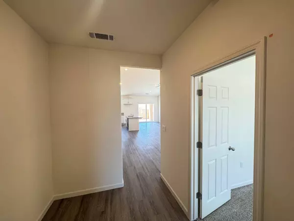 1205 E Orange ST, Avenal, CA 93204