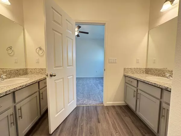 1216 E Orange ST, Avenal, CA 93204