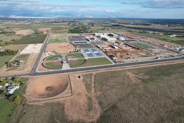 8285 E Shields AVE, Fresno, CA 93737