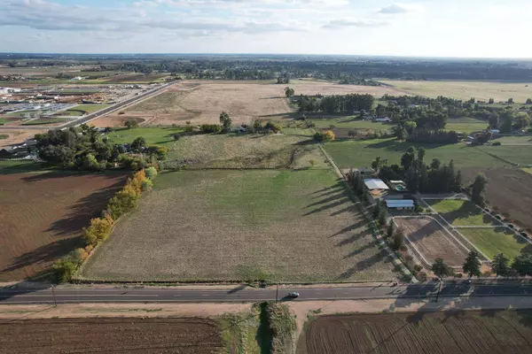 8285 E Shields AVE, Fresno, CA 93737