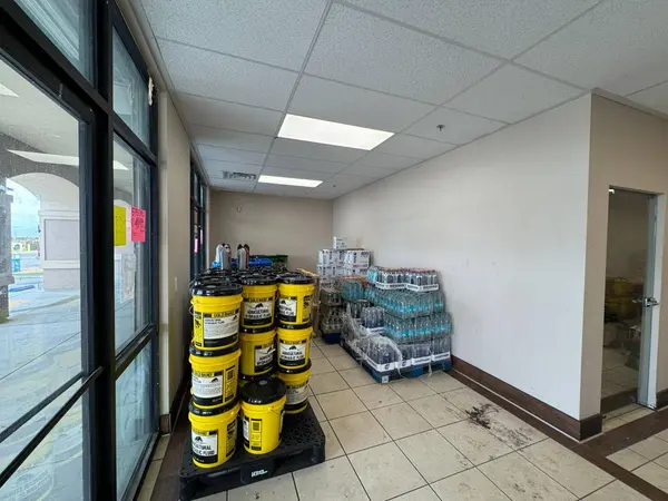 111 E Mountain View AVE, Caruthers, CA 93609