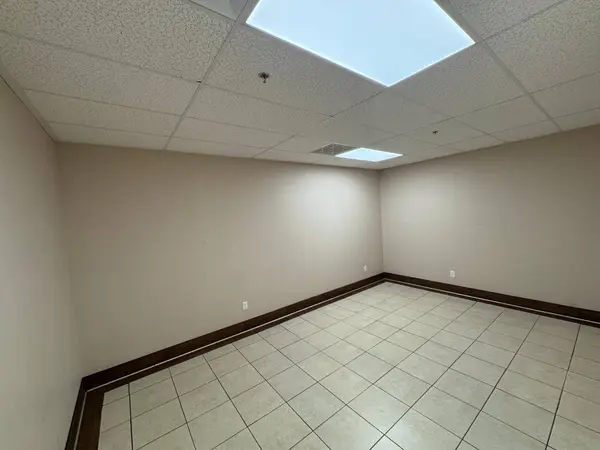 111 E Mountain View AVE, Caruthers, CA 93609