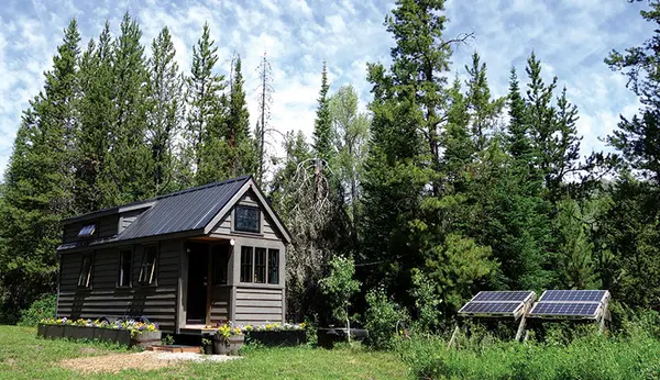 feature image of Can You Put a Tiny Home on Your Vancouver Island Acreage? Here's What We Found Out