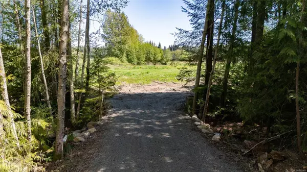 9.83 Acres Small Rd, Courtenay, BC V9N 9P7