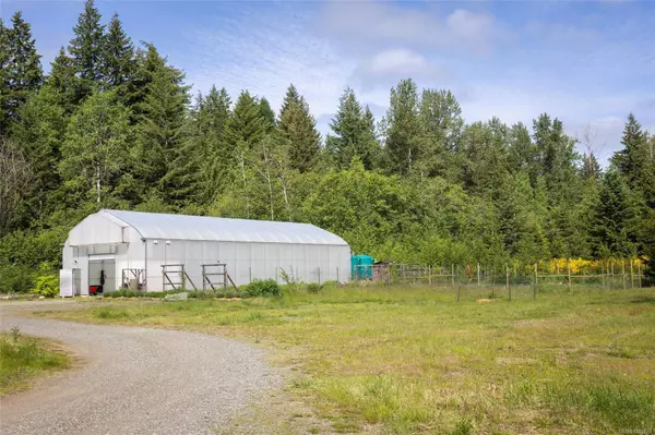 3724 Macaulay Rd, Black Creek, BC V9J 1C6