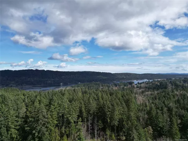 12274 Ivey Rd, Ladysmith, BC V9G 1M3