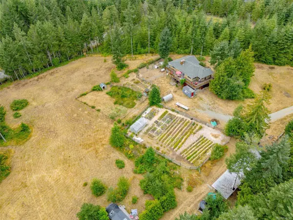 5886 Kapoor Rd, Duncan, BC V9L 6H6