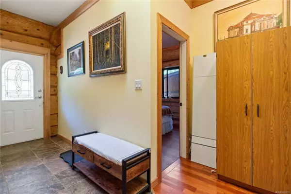 1813 Rugg Rd, Nanaimo, BC V9X 1N1