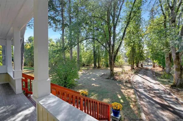 3367 Drinkwater Rd, Duncan, BC V9L 5Z2