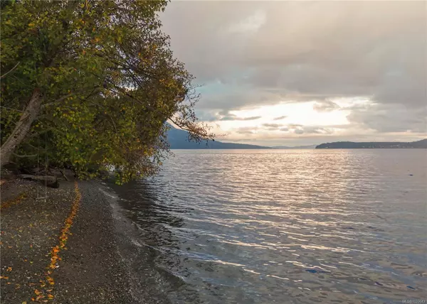 510 Voutrait Rd, Mill Bay, BC V0R 2P3