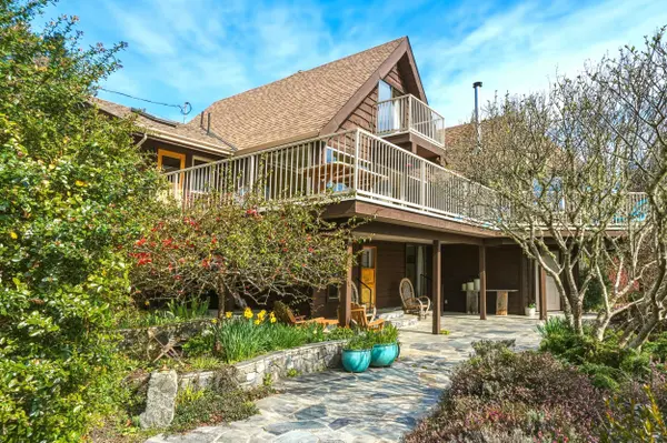 8750 West Coast Rd, Sooke, BC V9Z 1H2