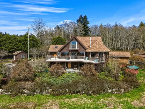 8750 West Coast Rd, Sooke, BC V9Z 1H2