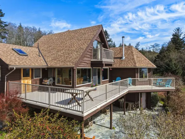 8750 West Coast Rd, Sooke, BC V9Z 1H2