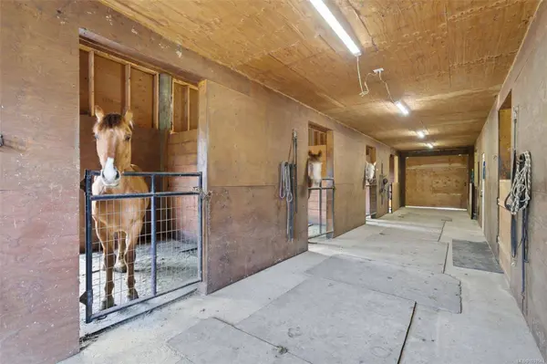 4425 Telegraph Rd, Cobble Hill, BC V0R 1N2