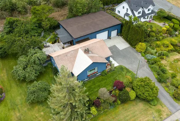 446 Davis Rd, Ladysmith, BC V9G 1V5