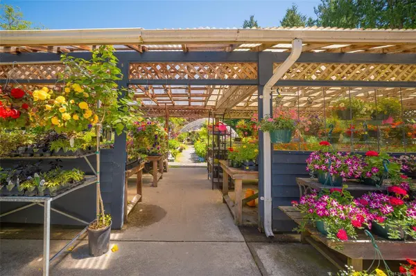 5300 Yukon Ave, Powell River, BC V8A 4H4
