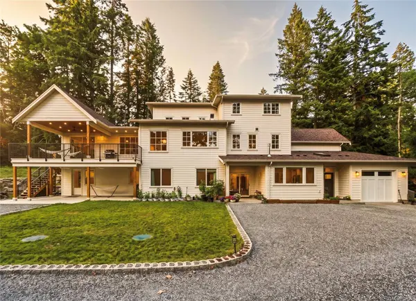 5265 Cassidy Rd, Cassidy, BC V9G 1H6