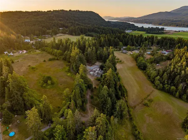 5265 Cassidy Rd, Cassidy, BC V9G 1H6
