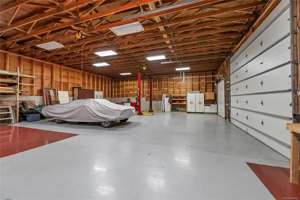 446 Davis Rd, Ladysmith, BC V9G 1V5