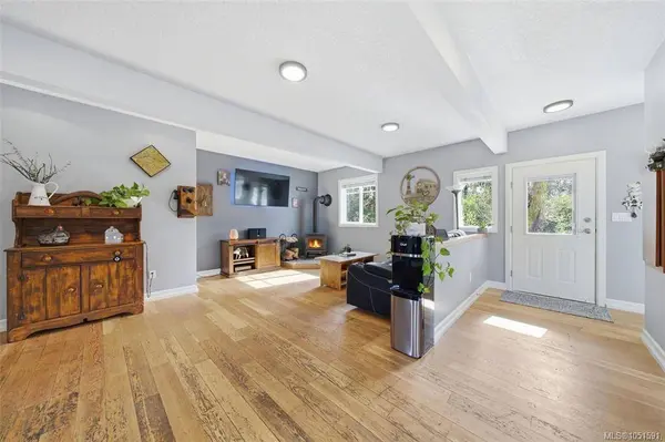 4425 Telegraph Rd, Cobble Hill, BC V0R 1N2