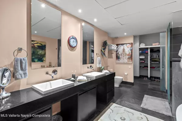 781 Carr. a Barra de Navidad #708, Puerto Vallarta, JALISCO