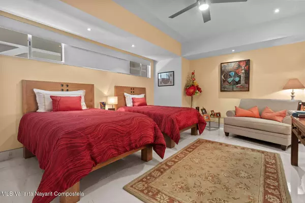 781 Carr. a Barra de Navidad #708, Puerto Vallarta, JALISCO