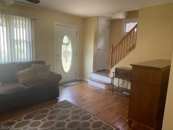 24 Vetrone Dr, Woodland Park, NJ 07424