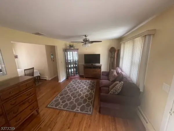 24 Vetrone Dr, Woodland Park, NJ 07424