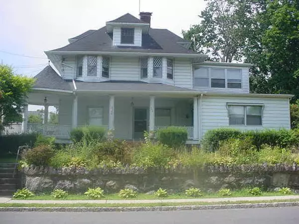 49 Hawthorne Ave, Clifton City, NJ 07011