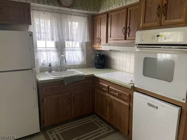 339 Boyle Ave, Totowa Boro, NJ 07512