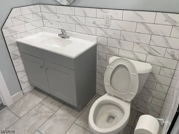 335 6Th Ave, Paterson City, NJ 07524