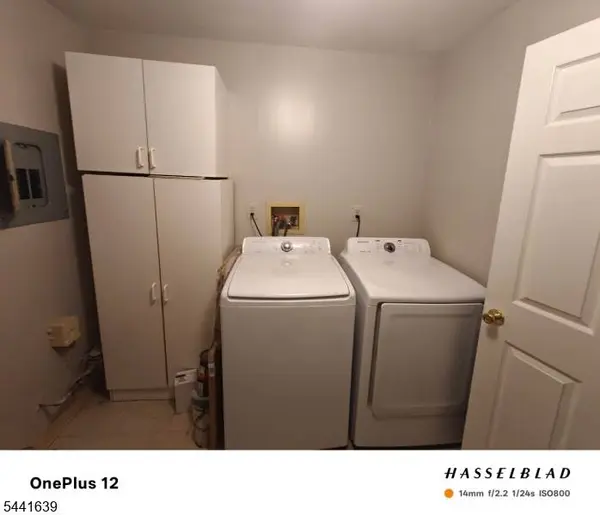 9 Seton Hall Dr, Newark City, NJ 07103