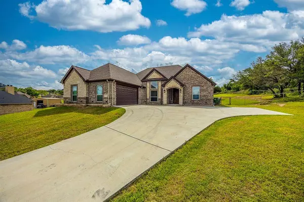 1212 Mary Ellis Drive, Springtown, TX 76082