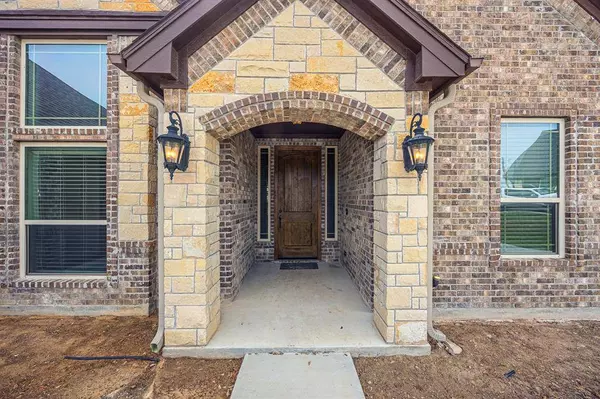 1212 Mary Ellis Drive, Springtown, TX 76082