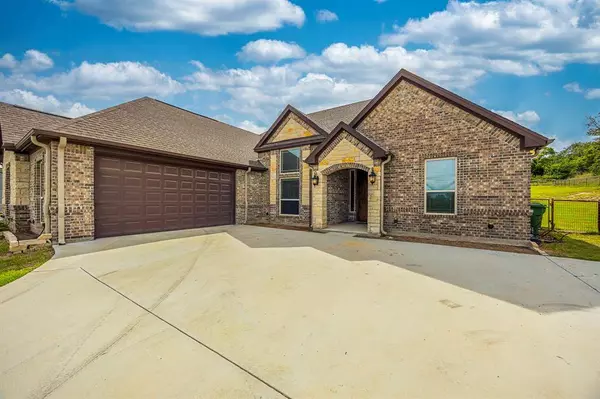 1212 Mary Ellis Drive, Springtown, TX 76082