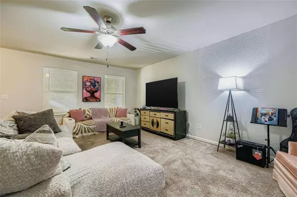 215 Eagles Pkwy, Covington, GA 30014