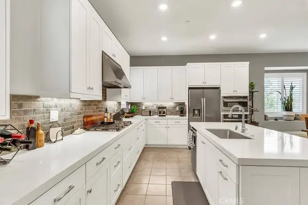 346 Tank, Irvine, CA 92618