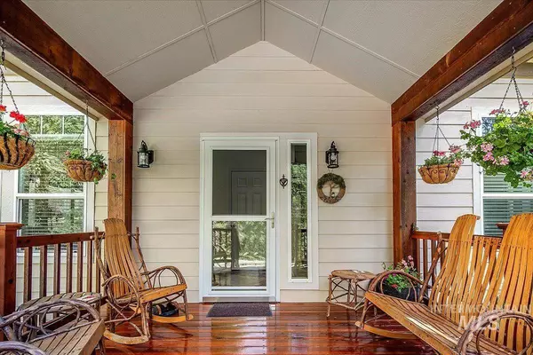 9780 Moore Dr, Cascade, ID 83611