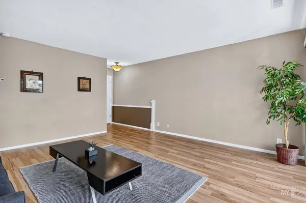 1005 N 9th St, Boise, ID 83702