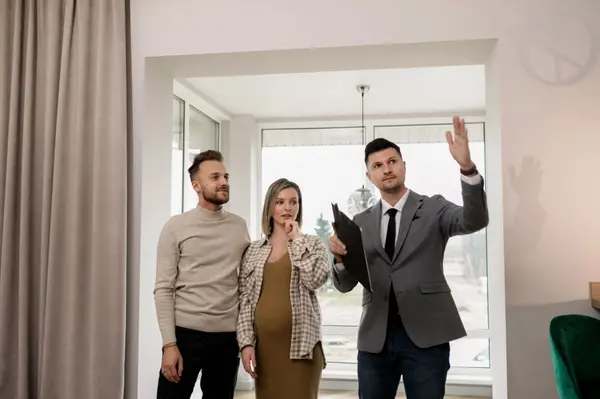 What Are the Best Move-Up Buyer Strategies in Midlothian, VA?
