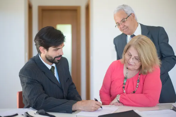 What Is Earnest Money When Buying a Home in Virginia?